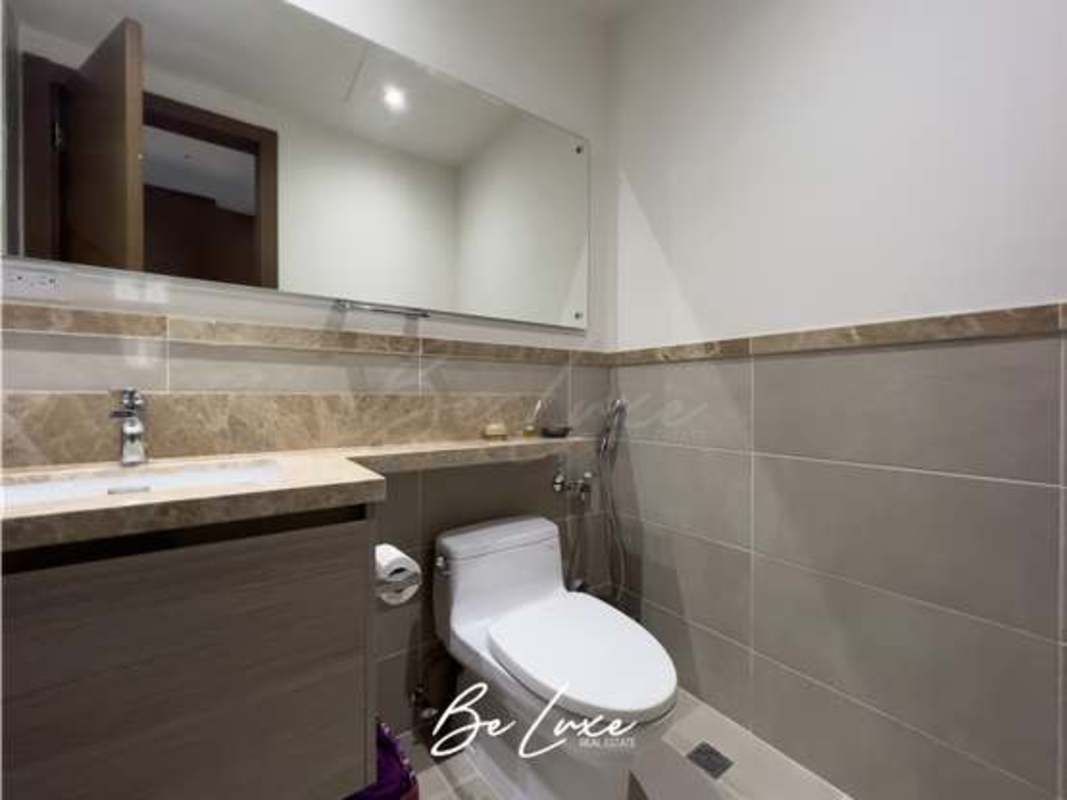 Spacious master bedroom with terrace, golf view, modern finishes The Reserve penthouse Santa Maria