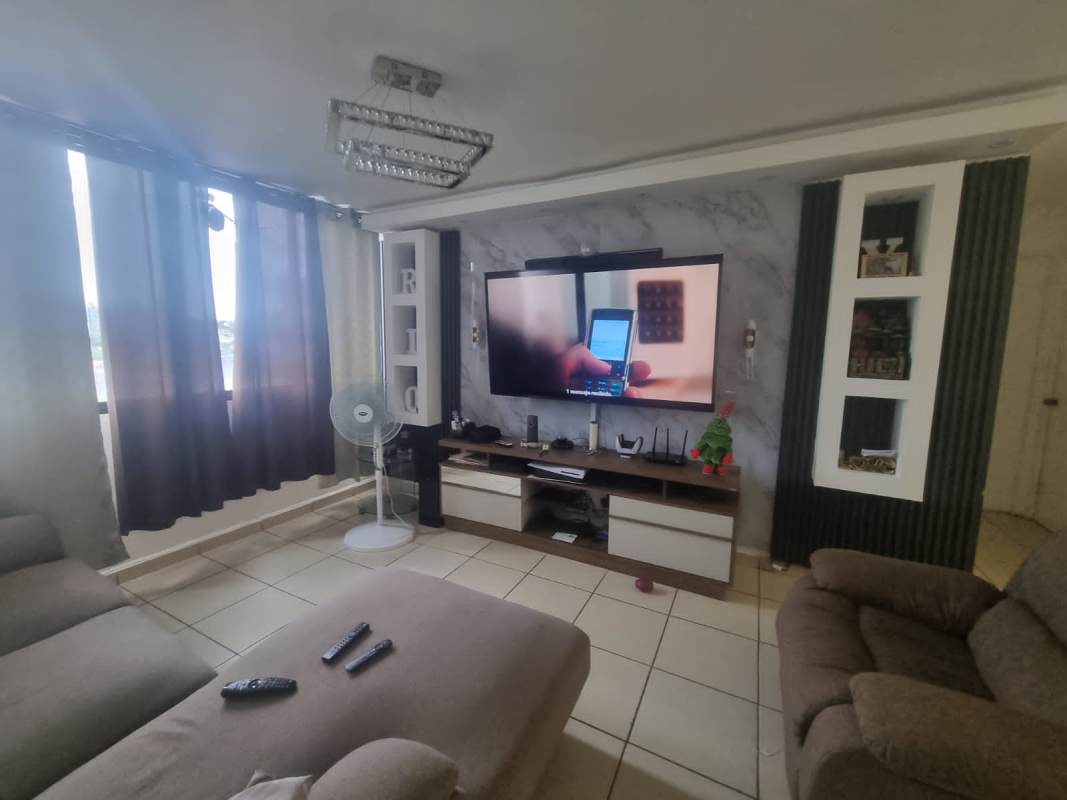 Bedroom with built-in closet, AC, ceiling fan and park view in PH Vista Esmeralda Panama City