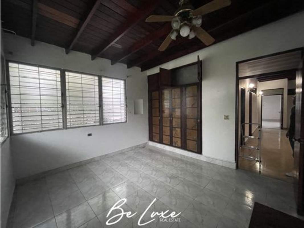 Functional kitchen with cabinets and appliances commercial house San Francisco Panama