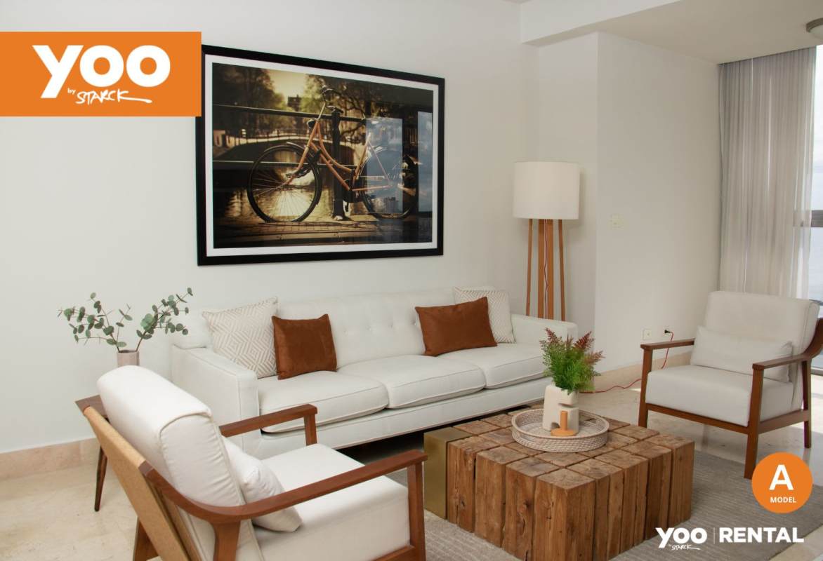 Kitchen with luxury appliances granite countertops PH Yoo Panama