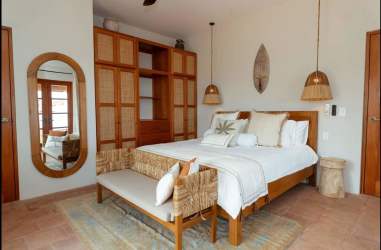 Bedroom with natural light, woven decor, vaulted ceiling Casa Serena Los Destiladeros Panama