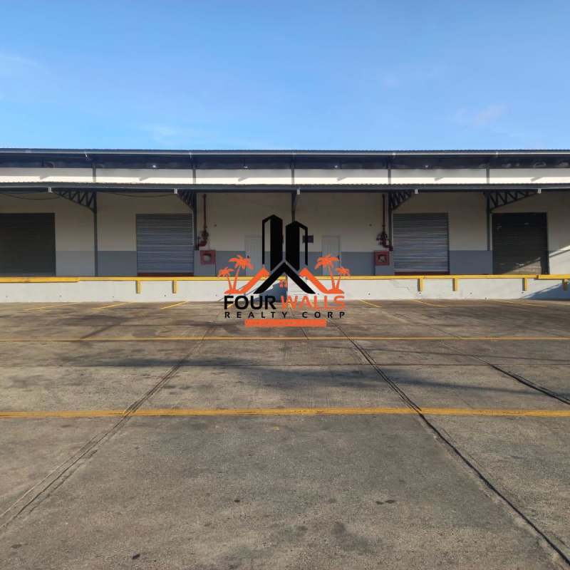 Dock area with ramp suitable for trucks and containers Parque Industrial Las Mañanitas Panama