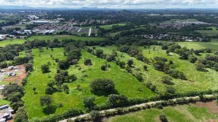 Panoramic view of 60 hectare titled site perfect for commercial or residential in David Panama