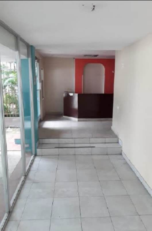 Lobby or reception entrance with tiled floor in commercial duplex San Francisco Panama