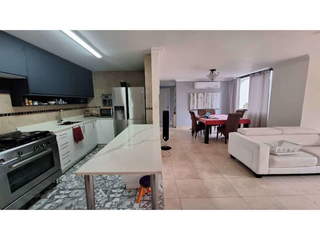 Apartment for Sale in San Francisco - 3 bedrooms