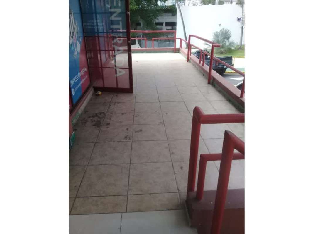 Entrance area of commercial unit in PH Hotel El Panama Commercial Plaza
