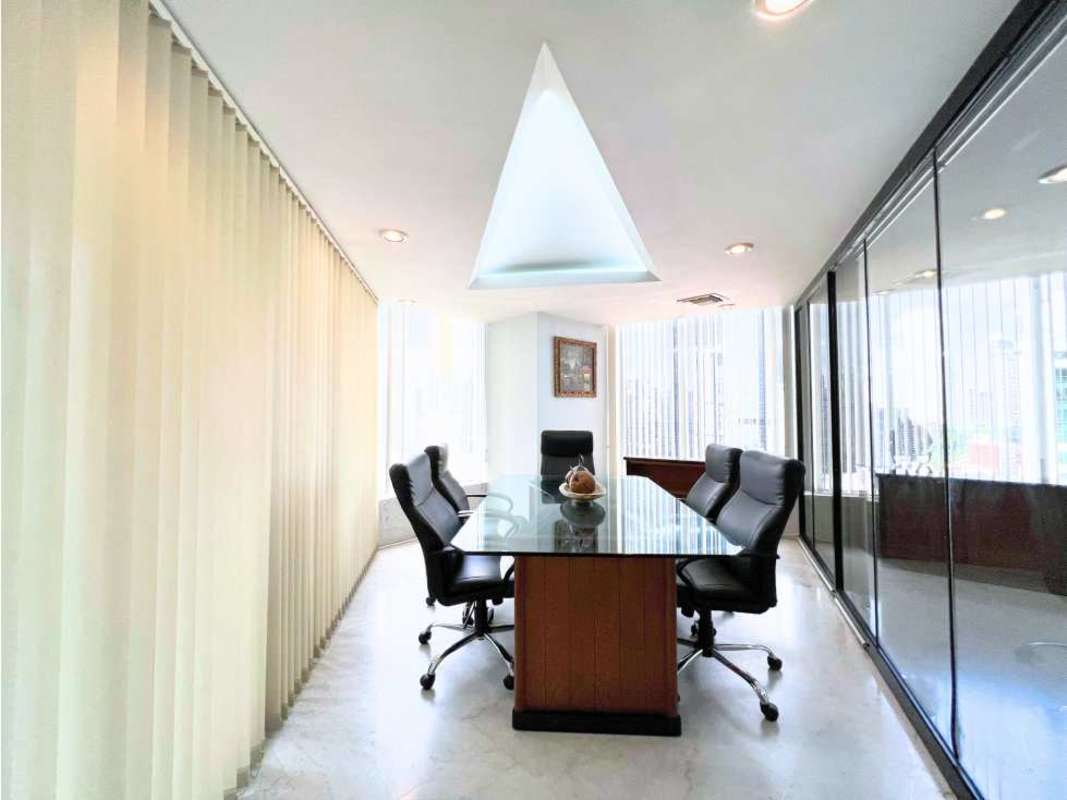 Minimalist workstation with window and glass panel in PH Advanced Panama City