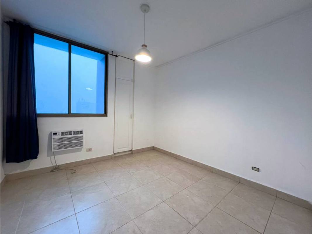 Bedroom with large window AC built-in closet ceramic floors PH Blue Bay Tower Panama