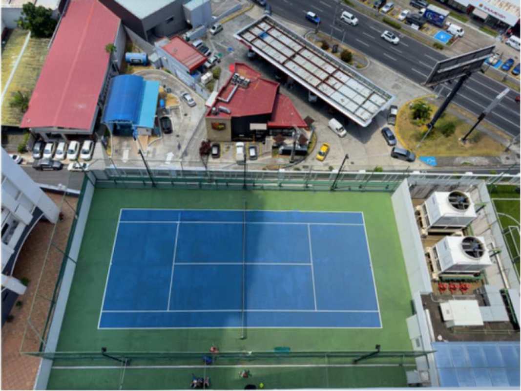 Rooftop tennis court aerial city view PH The Towers Panama