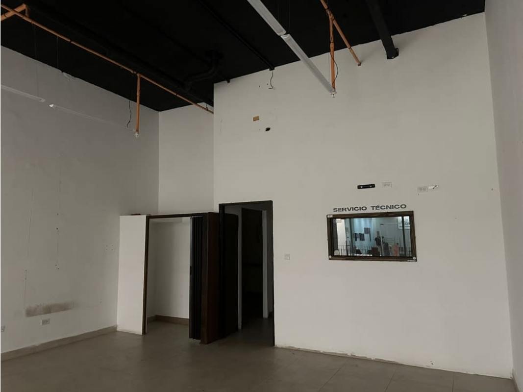 Commercial interior with technical service window, high ceilings in Plaza Bella Vista Panama