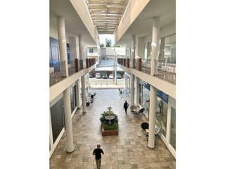 Commercial Space for Lease in Bella Vista - 0 bedrooms