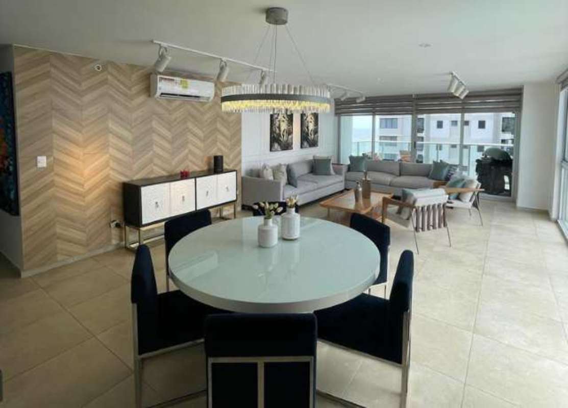 Luxury 3BR Condo Terrace Pool View Costa del Este