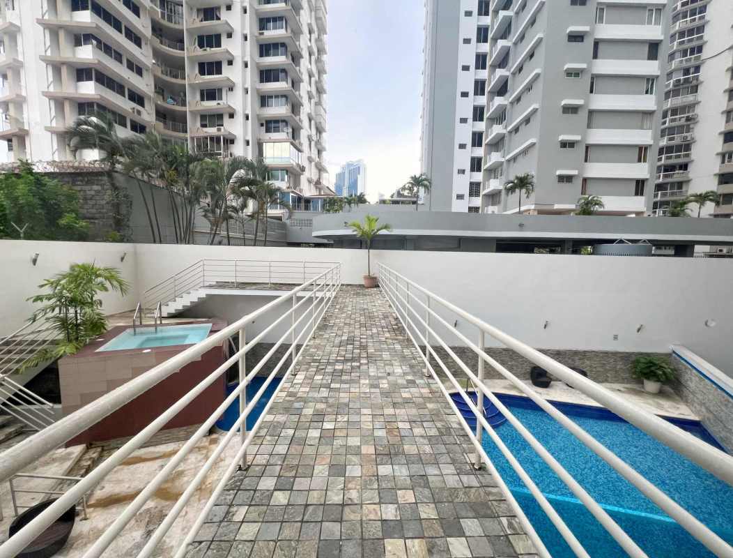 Remodeled kitchen with granite countertops and cabinetry PH Royal Princess Panama City