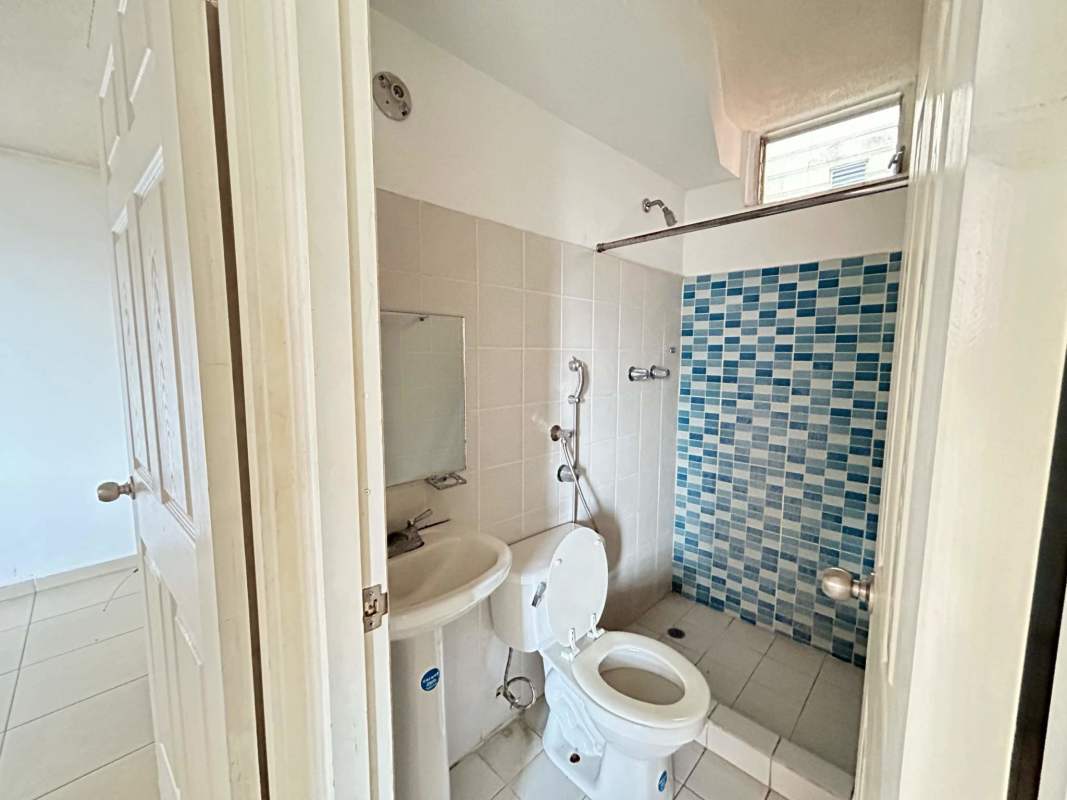 Second bathroom blue mosaic tile walk-in shower PH Mystic Village Don Bosco Panama