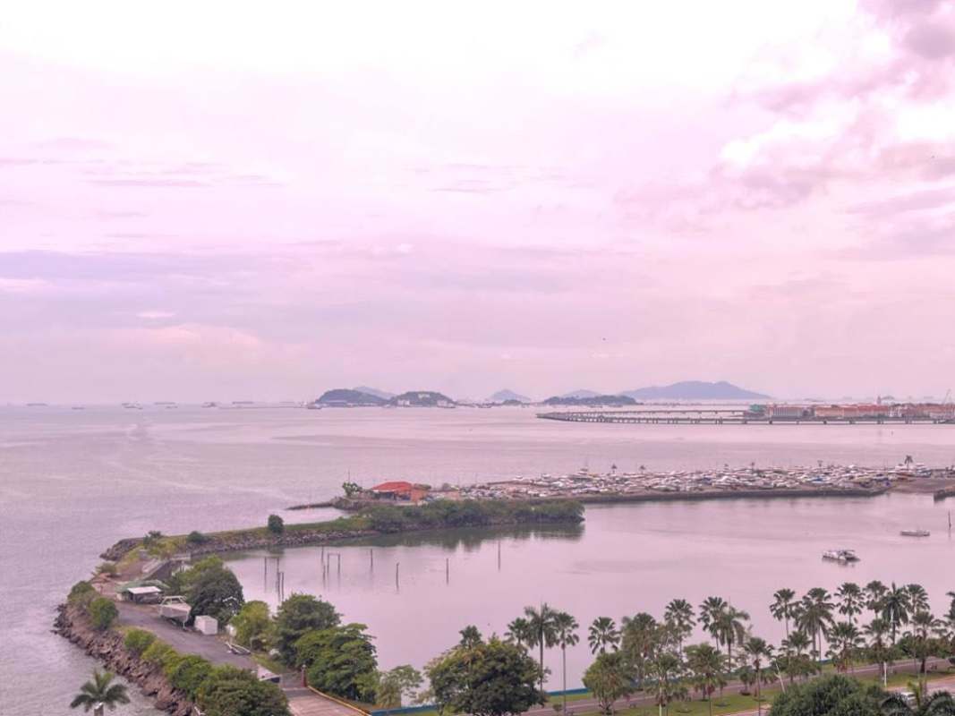 Sea View 3BR Luxury Apartment PH BICSA Ave Balboa