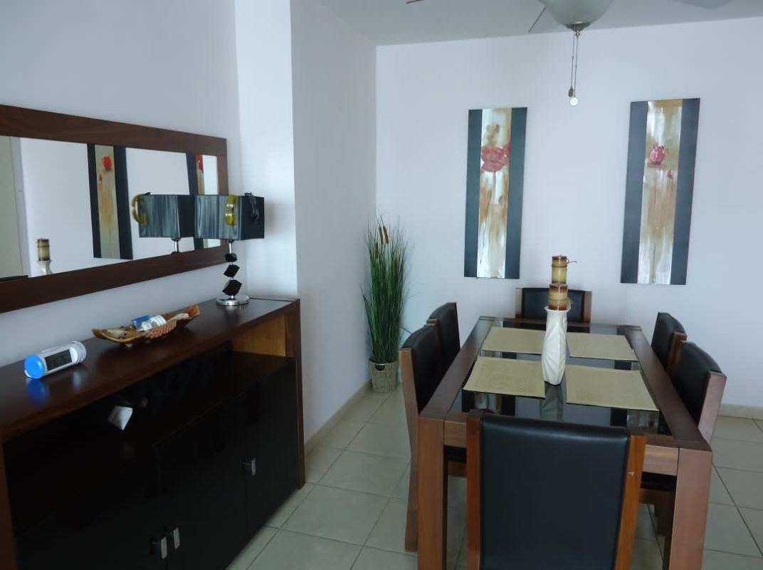 Stylish dining space in furnished 2-bedroom apartment in PH El Cangrejo Tower Panama City