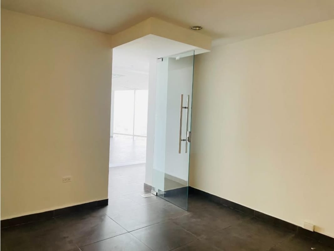 Elegant lobby with multiple elevators finished in marble at Torre Ancón Costa del Este