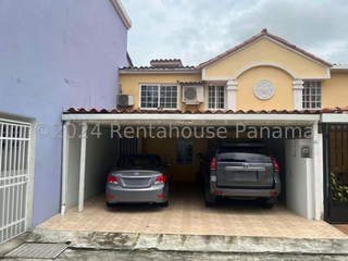 Single-family House for Sale in Rufina Alfaro - 3 bedrooms