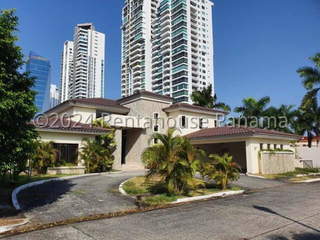 House for Sale in Costa del Este - 4 bedrooms