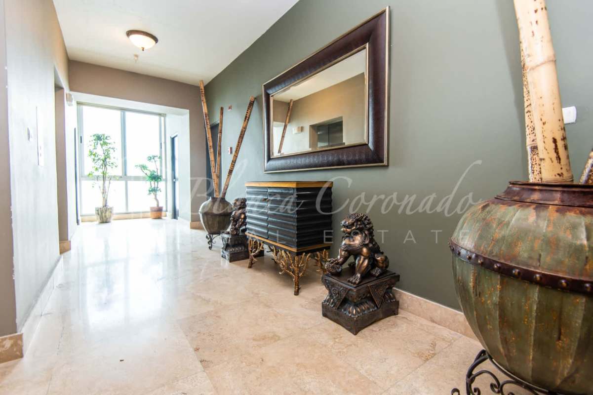 Spacious kitchen granite countertops stainless appliances PH Ocean Sky Panama