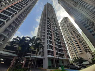 Apartment for Sale in San Francisco - 2 bedrooms