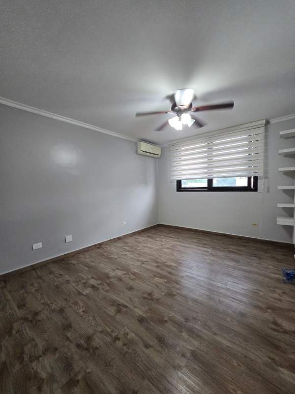 Private balcony offering city skyline vistas PH Aranjuez El Cangrejo Panama City