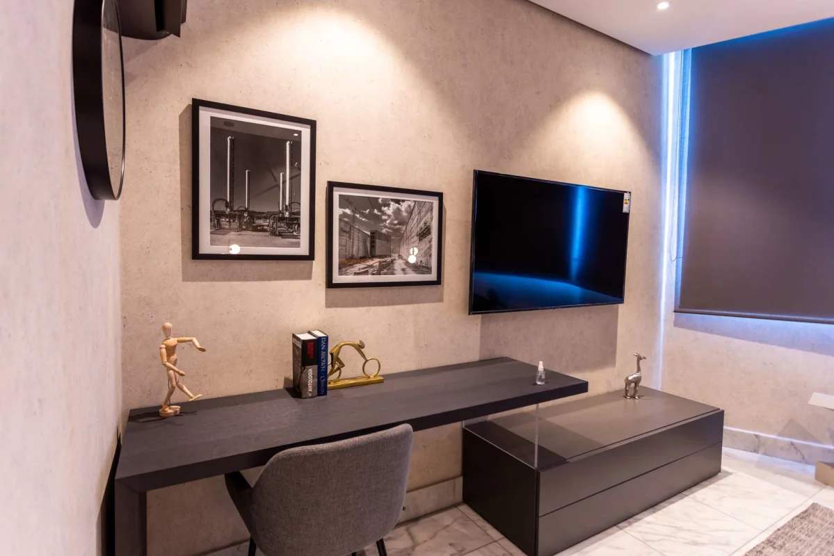 Luxurious master bedroom overlooking Pacific Ocean in PH Ocean Front luxury condo Panama City