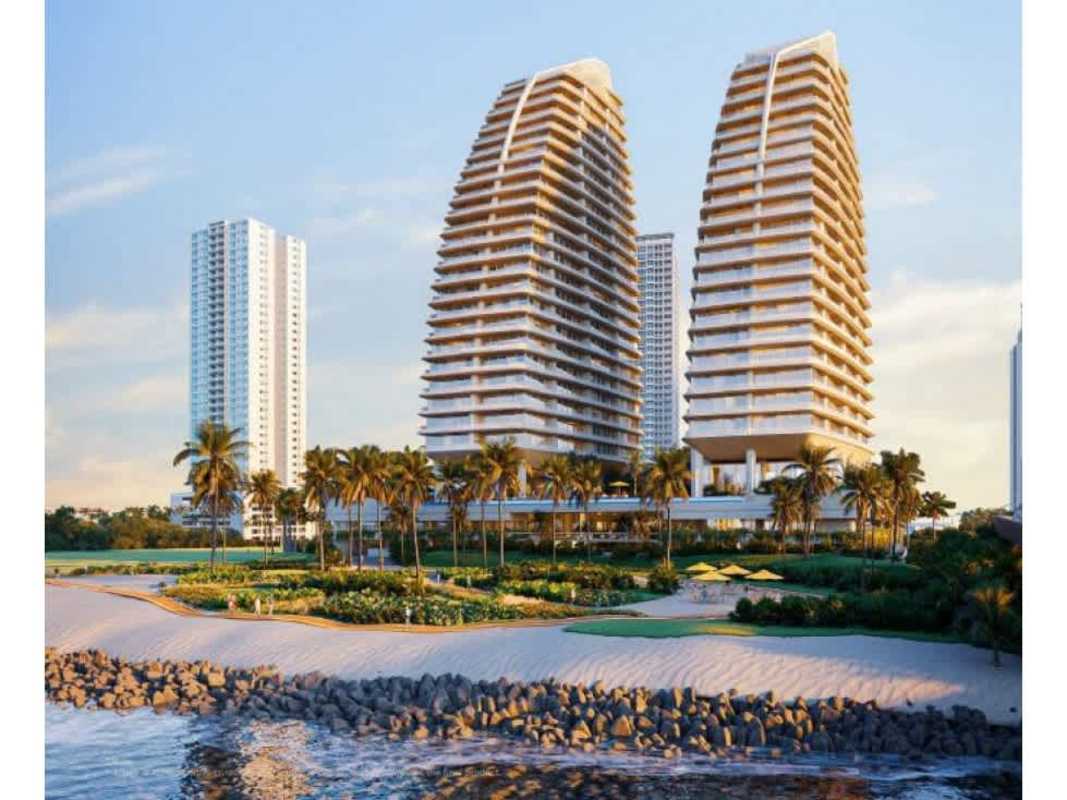 Luxury beachfront condominium towers PH Costa del Mar in Costa del Este Panama