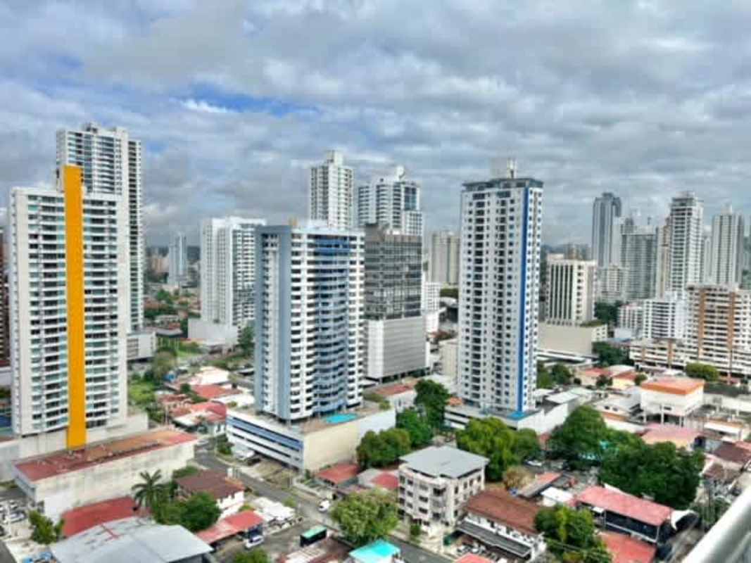 Panoramic skyline city views from apartment balcony in PH Great City Panama City