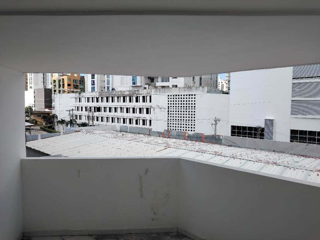 Private balcony city view modern apartment PH Plaza Madrid Carrasquilla Panama