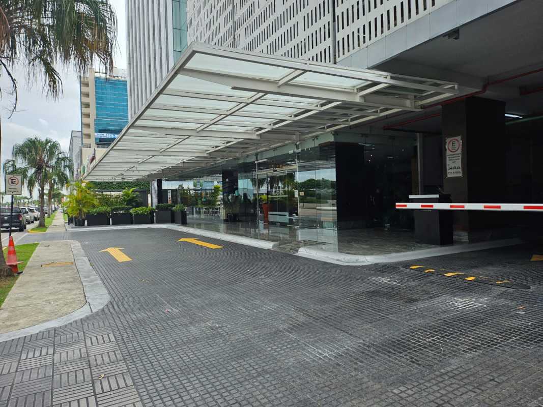 Glass entrance to PH Arifa Tower commercial building Santa María Panama