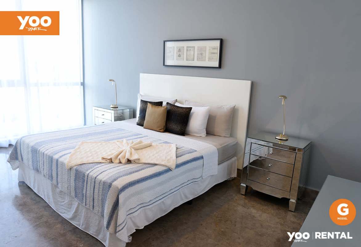 Spacious walk-in closet organizer luxury apartment PH Yoo Panama