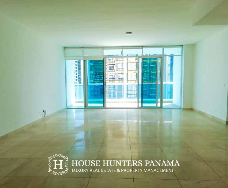 Large modern kitchen with island and stainless steel appliances in PH Aventura Punta Paitilla Panama City