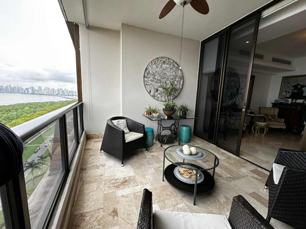 Luxury 3BR Oceanfront Condo in PH Panama Bay Tower Costa del Este