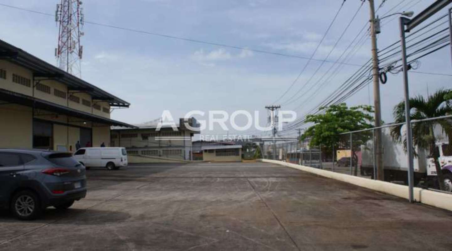 Spacious paved truck parking and maneuver zone in PH Galeras El Crisol II warehouse complex El Crisol Panama