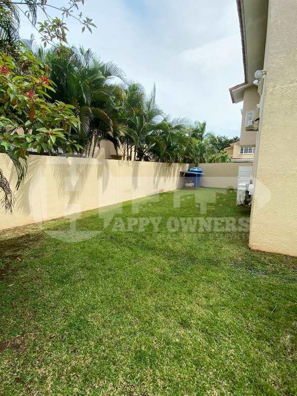 Large bright living room with ceiling fan, split AC, tiled floor in PH Albrook Gardens Clayton