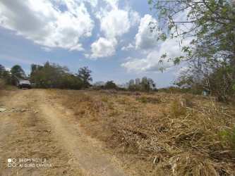 Corner vacant lot with dirt road access near Rio Mar Resort in Panama