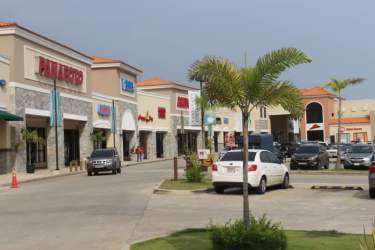 Costa Verde Investment: 3 Leased Shops in Blvd Plaza