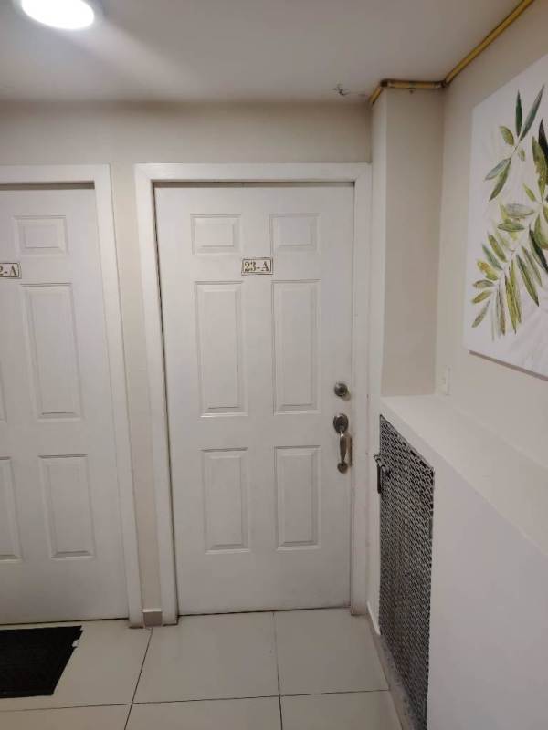 Multi-story building Mallorca Village Torre A in Los Andes Panama with balconies and parking