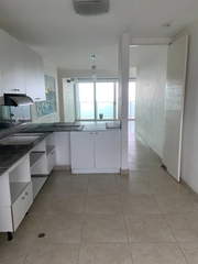 Apartment for Sale in San Francisco - 3 bedrooms