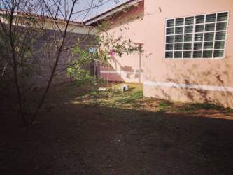 Large fenced backyard with garden opportunities in La Chorrera Brisas Valle Bonito