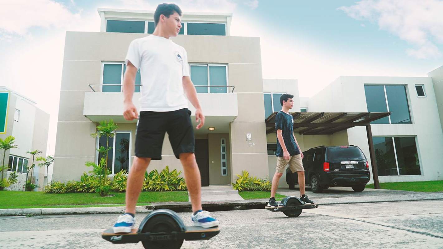 Front facade of modern multi-story single family house in Villasur Residences Panama