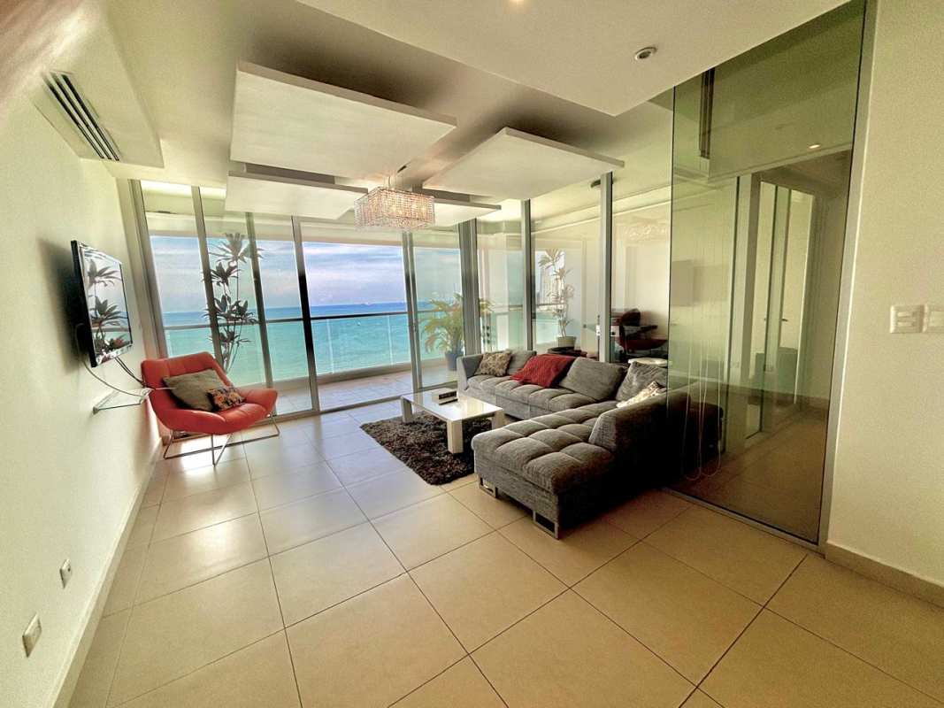 Contemporary bathroom with glass shower and tiled walls PH Rivage Tower Panama apartment