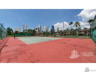 Single-family House for Sale in Costa del Este - 4 bedrooms