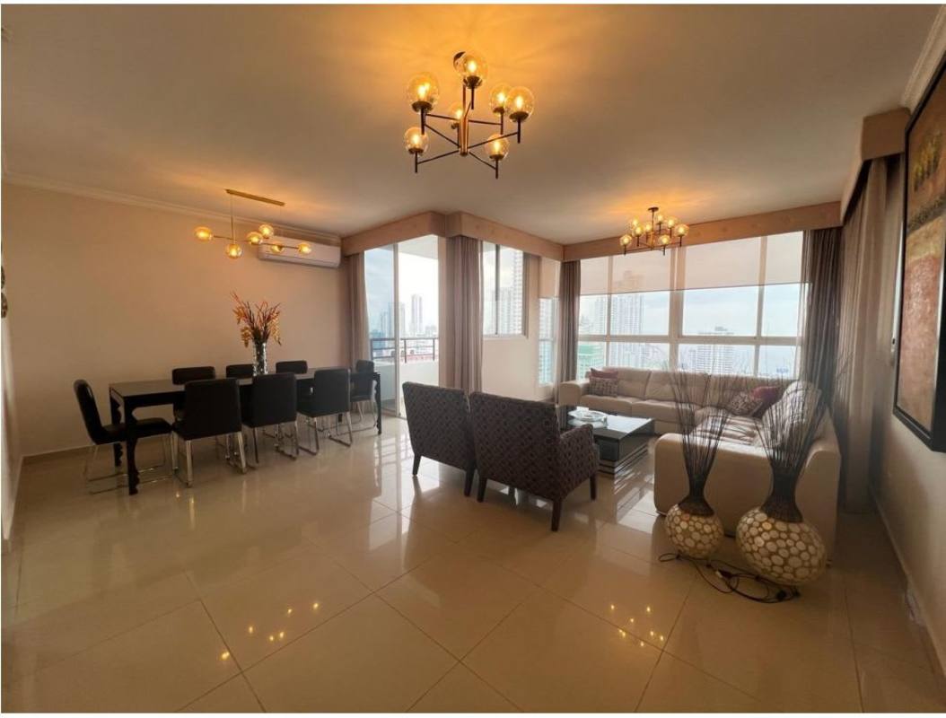 Furnished bedroom built-in closet tile floors PH Mandarin Bay San Francisco Panama City