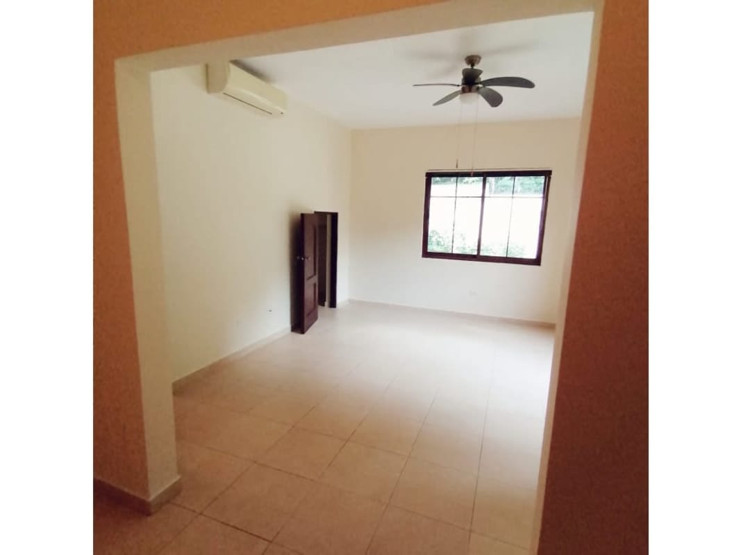 Spacious modern kitchen with island, stainless steel appliances, panoramic window PH Camino de Cruces