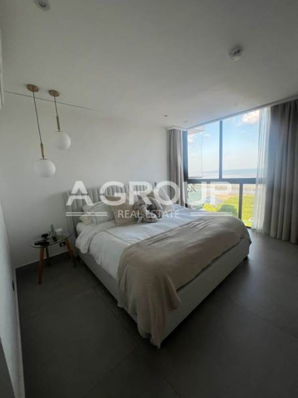 Master bedroom modern minimalist design ocean and skyline view PH Victory Wellness Coco del Mar Panama