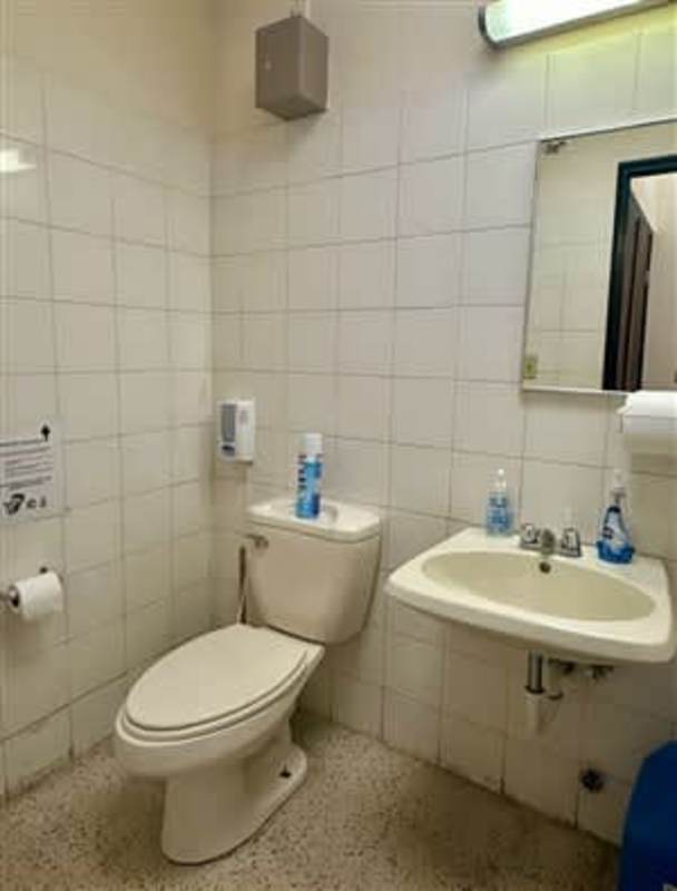 Reception lobby with visitor seating at PH Plaza Balboa Panama