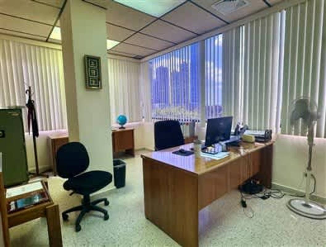 Large workspace area for teams inside PH Plaza Balboa on Avenida Balboa Panama