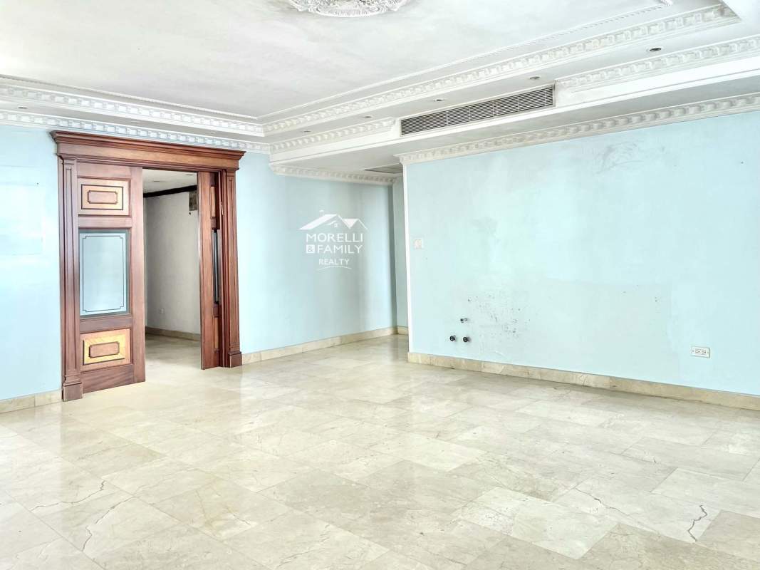 Bank-Owned 3BR Condo in Punta Paitilla 260m² Ocean Area